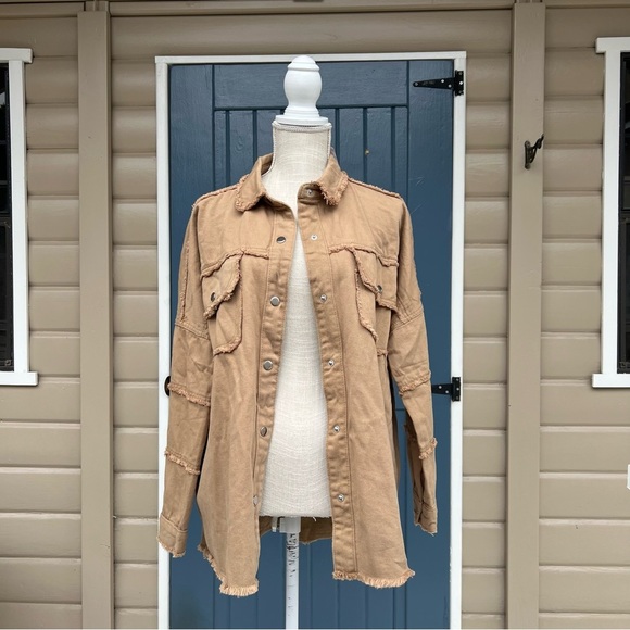 Fantastic Fawn NWT Mama Patch Oversized
Jacket in Tan Women’s S - Picture 4 of 9